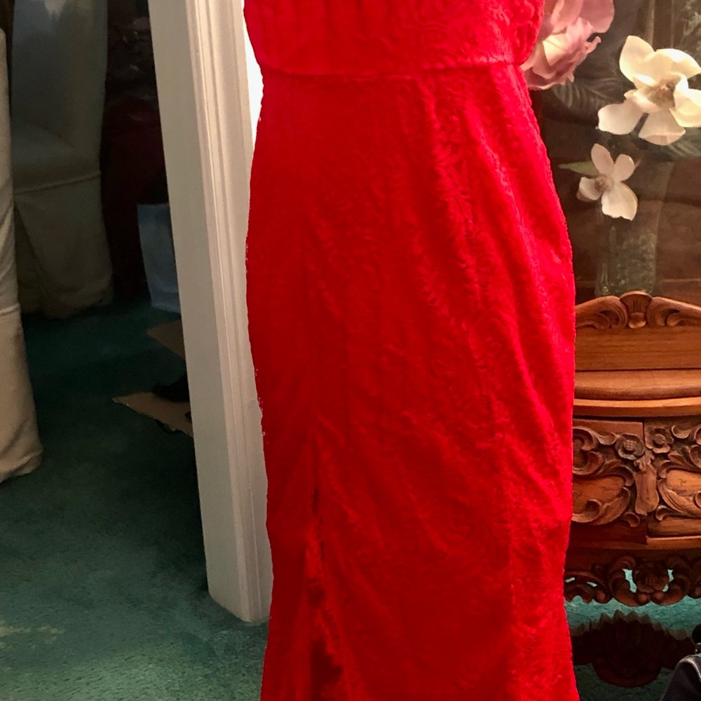 Sexy & Sophisticated RED Evening Gown! - Picture 3 of 4